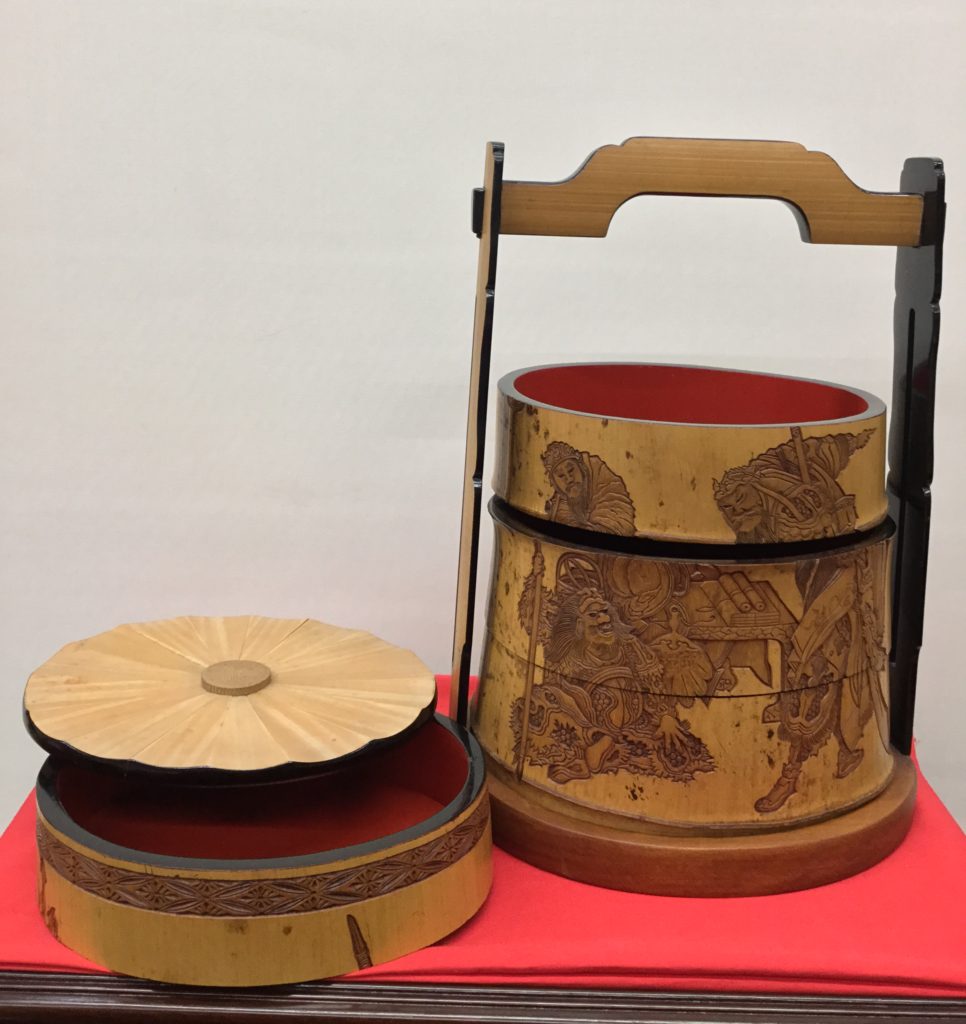 竹製　提籃
